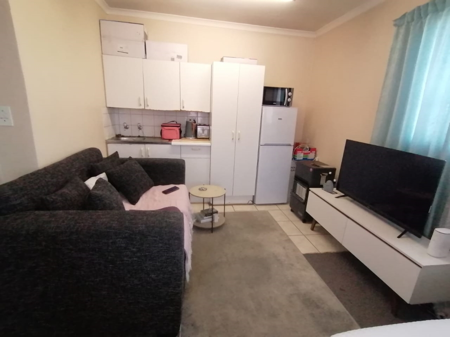 1 Bedroom Property for Sale in Willows Free State